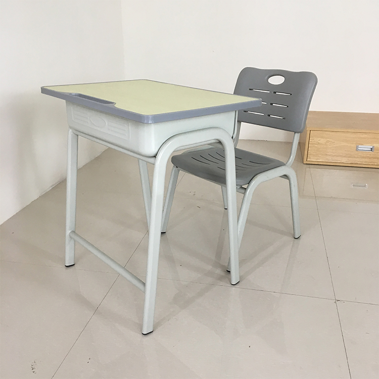 学生课桌椅