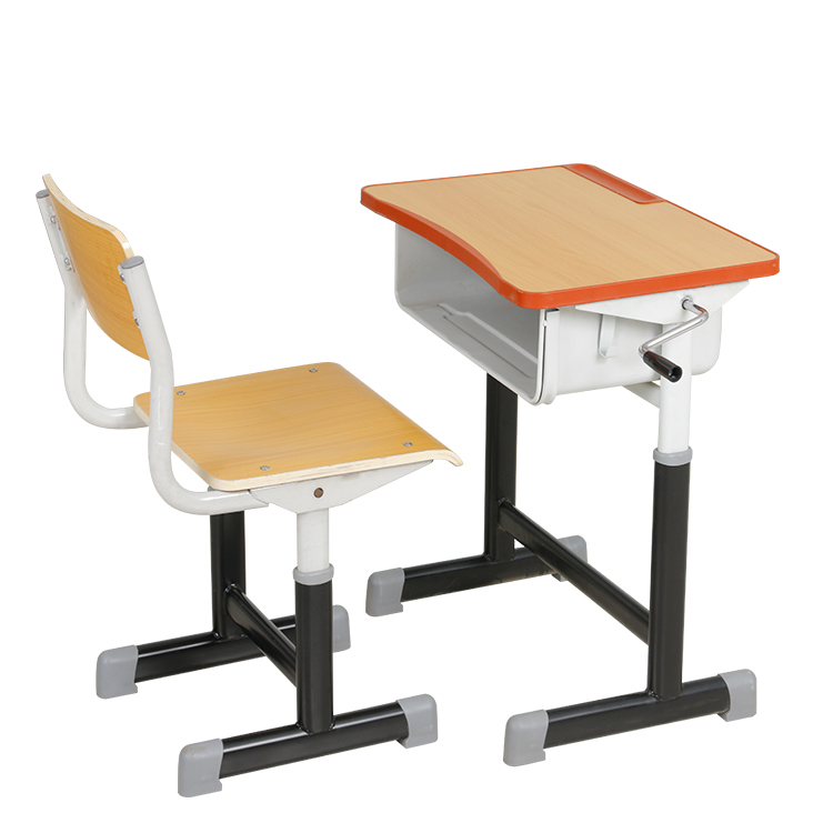 合格的学生课桌椅应具备哪些特性？